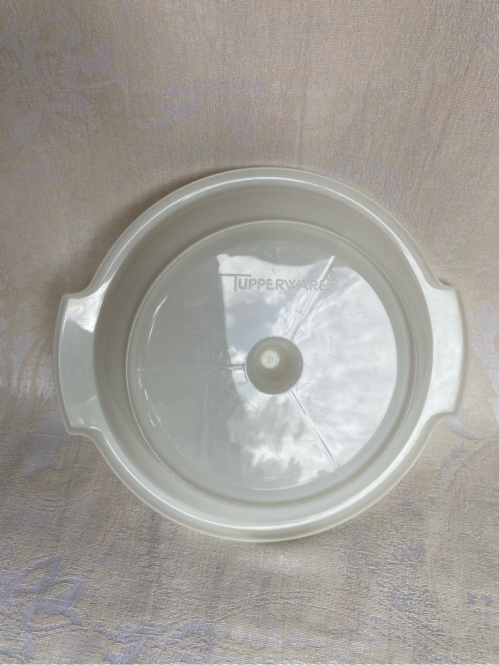 Tupperware Divided Serving Tray - Picture 4 of 8